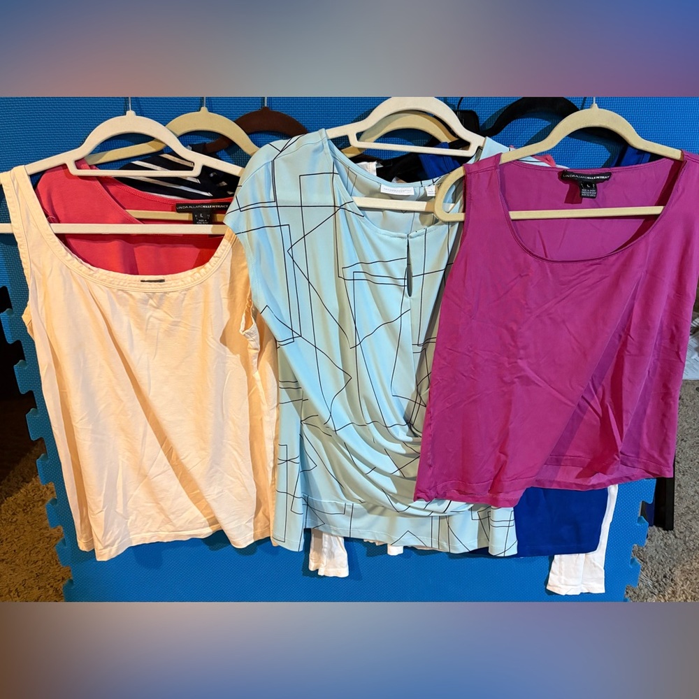 Women's 8 Shirt Bundle - all size Large